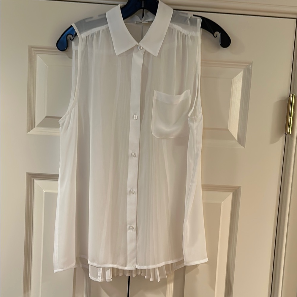 Off White Sleeveless Top